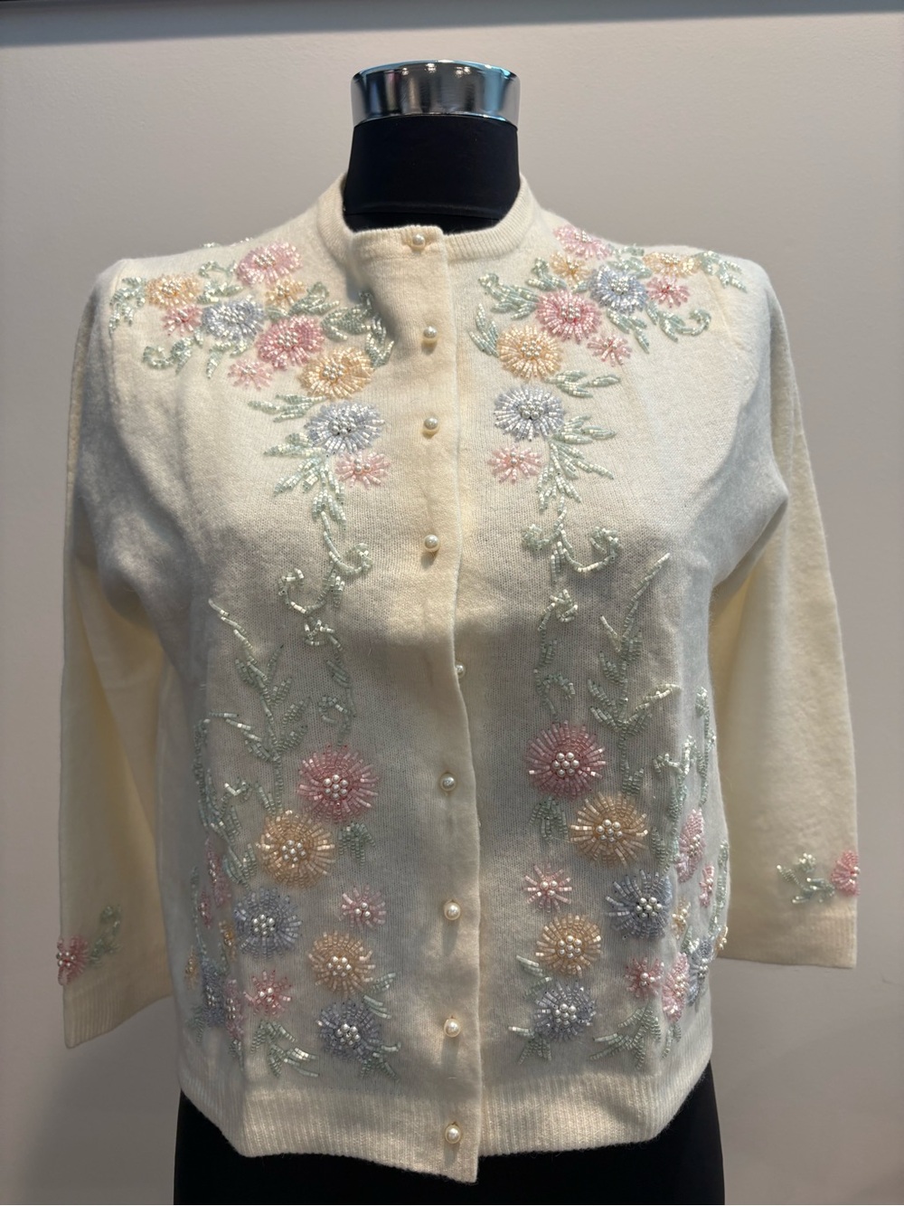 Vintage Women's Cream Hand Beaded Cardigan Sweater